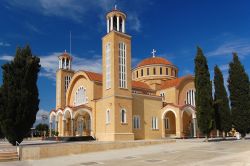 A Paralimni, nella parte sud-orientale di Cipro, sorge solo uno dei numerosi monasteri che costellano l'isola - © Pawel Kazmierczak / Shutterstock.com