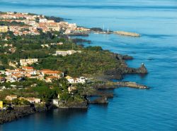Costa dei Limoni nei pressi di Acireale, Sicilia - © ollirg / Shutterstock.com