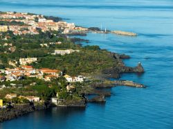 Costa dei Limoni nei pressi di Acireale, Sicilia - © ollirg / Shutterstock.com