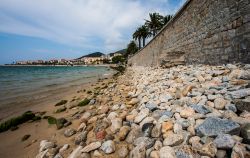 Costa ovest della Corsica vicino al centro di Ajaccio - © Gerardo Borbolla / shutterstock.com