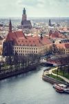 Cracovia vista dall'alto, con in primo piano il Wawel ed il fiume Wisla - © Zhenia Vyazankina / Shutterstock.com