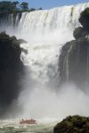 Crociera adrenalinica sotto le cascate di Igauzù ...