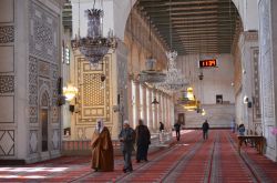 Dentro la moschea degli Omayyadi a Damasco  in Siria, qui dentro sono conservate le relique di San Giovanni Battista - Foto di Monia Savioli