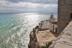 Dettaglio del Castello di Papa Luna a Peniscola vicino Valencia Spagna - © Avella / Shutterstock.com