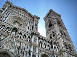 Il Duomo di Firenze ed il Campanile di Giotto. ...