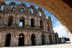 Esterno dell'Anfiteatro romano di El Jem, uno dei siti UNESCO della Tunisia shutterstock - © PavleMarjanovic / Shutterstock.com
