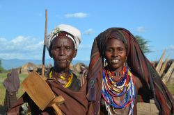 Etnia Arbore in Etiopia: un uomo e una donna di questo piccolo gruppo etnico che per tradizione pratica il commercio.
