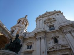 Facciata Cattedrale di Loreto