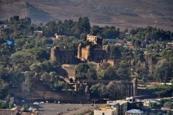 Fasil Ghebbi: la Royal Enclosuere di Gondar vista dalla montagna di Goha dove si trova l'ominimo hotel