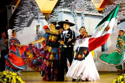 Festival internazionale Alberobello Trulli Puglia 17769811 - © Valeria73 / Shutterstock.com 