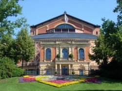 La Festspielhaus si trova a Bayreuth, la città ...
