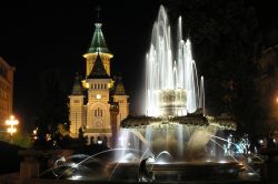 La fontana della piazza centrale di Timisoara (Piaţa Unirii)  - © Sandra Kemppainen / Shutterstock.com