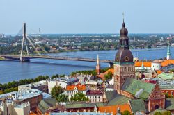 Foto panoramica nel centro di Riga in Lettonia (Latvia) - © Alexander Tolstykh / Shutterstock.com