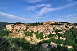 Fotografia del Borgo di Sorano, poco prima del ...