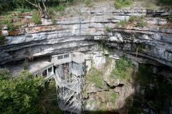 Gouffre de Padirac la famosa voragine (orrido) di Rocamadour nel sud della Francia - © Alberto Loyo / Shutterstock.com