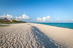 La grande spiaggia di Playacar nella Penisola dello Yucatan in Messico - © Patryk Kosmider / Shutterstock.com