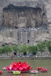 Il grande Buddha della Grotta Longmen a Luoayang in Cina - © Ke Wang / Shutterstock.com