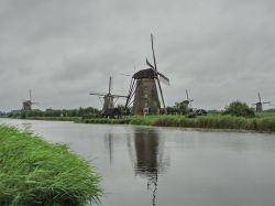 Gruppo mulini a vento Kinderdijk, vicino Rotterdam (Olanda).

