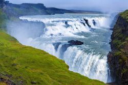 La cascata Gullfoss, Islanda. E' sicuramente ...
