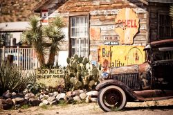 Hackberry Arizona, un vecchio general store che ha fatto la storia della Historic 66 Route degli USA - © Andrey Bayda / Shutterstock.com