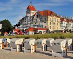 Hotel sulla spiaggia di Kuehlungsborn Germania - © clearlens / Shutterstock.com