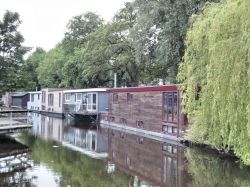 House boat a Delft sul canale