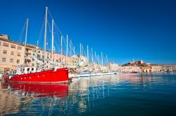 Portoferraio, nel nord dell'Isola d'Elba, non è solo il punto di arrivo dei traghetti da Piombino. Se ci si ferma ad apprezzare la città - la più popolosa dell'isola- ...
