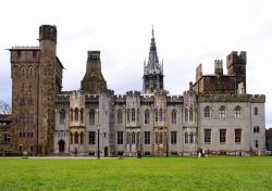 I giardini del Castello di Cardiff in Galles - © Carlos Neto / Shutterstock.com