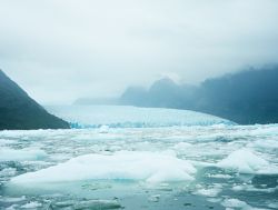 Iceberg in Patagonia: ci troviamo nella Laguna di San Rafael in Cile, a circa 130 miglia nautiche a sud da Puerto Chacabuco - © AISPIX by Image Source / Shutterstock.com