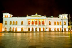 Il Teatro Nacional Sucre di Quito, capitale dell'Ecuador, è il teatro più importante di tutto il paese, oltre ad essere uno degli edifici più rappresentativi della ...