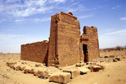 Il tempio Apedemak a Naga Sudan -  Foto ...