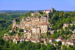 Il borgo di Rocamadour uno dei villaggi piu belli di Francia - © bju / Shutterstock.com
