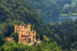 Il castello di Hohenschwangau in Germania 207582703 - © Ammit Jack / Shutterstock.com