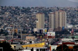 Il centro di Tijuana in Messico, la città al confine con San Diego in California - © Cbojorquez75 - CC BY-SA 4.0 - Wikipedia