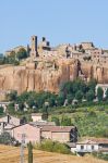 Il paesaggio magico del borgo di Orvieto e della sua rupe - © Mi.Ti. / shutterstock.com