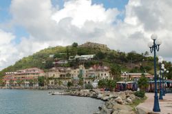 Il porto di Marigot, nella parte nord-occidentale dell'isola caraibica di Saint Martin  - © cnabickum / Shutterstock.com