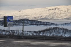 Ingresso di Abisko lungo la strada  E10 ...