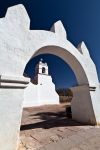 Ingresso nel cortile della chiesa parrocchiale di San Pedro de Atacama in Cile - © Anderl / Shutterstock.com