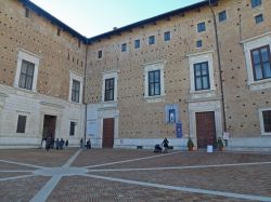 Ingresso galleria nazionale delle Marche ad Urbino