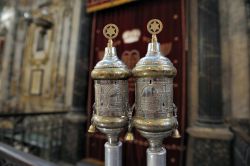 Interno della Sinagoga di Carpentras in Provenza, Francia - © robert paul van beets / Shutterstock.com