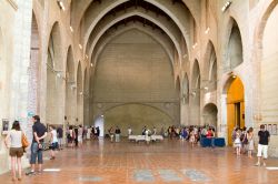 Interno della chiesa dei Dominicani a Perpignan in Francia (Linguadoca-Rossiglione) - © Natursports / Shutterstock.com 