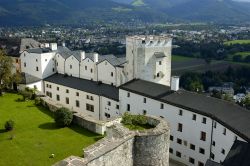 L'interno del castello di Hoehnsalzburg, la fortezza che domina il centro storico di Salisburgo Austria - © Nikita Rogul / Shutterstock.com
