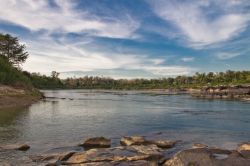 Panorama sul Kaeng Tana National Park, Ubon Ratchathani - Poco prima della penisola di Khong Jiam, dopo aver superato la diga di Pak Mun, si raggiunge il Kaeng Tana National Park, piccolo parco ...