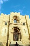 La Cattedrale vecchia di Coimbra, Portogallo ...