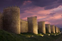La Muralla di Avila, la cerchia delle mura - foto ...