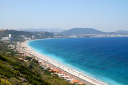 La costa di Kritika a Rodi, Grecia - Un suggestivo ...