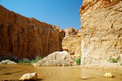 La gola di Tamerza in Tunisa si trova vicino al confine con l'Algeria - © Semjonow Juri / Shutterstock.com
