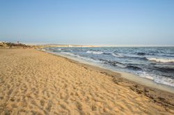 La grande spiaggia di Hammamet durante la bassa stagione - © Dereje / Shutterstock.com