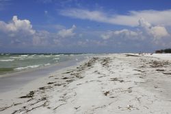 La grande spiaggia di Lido beach si trova a Sarasota, ...
