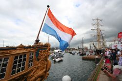 La regata storica di Amsterdam, Olanda - Un particolare delle imbarcazioni che partecipano alla grande competizione Sail Amsterdam che nel 2015 festeggia le tre edizioni (si svolgono ogni 5 ...